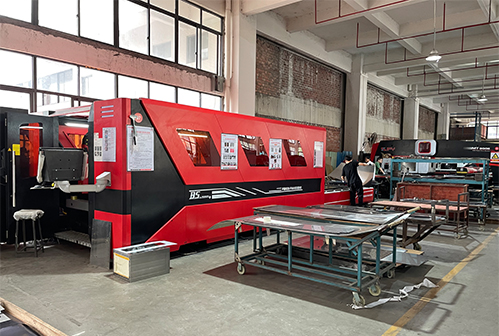 LASER CUTTING MACHINE